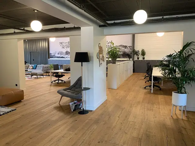 Ofis ve ekip çalışması — temsili fotoğraf