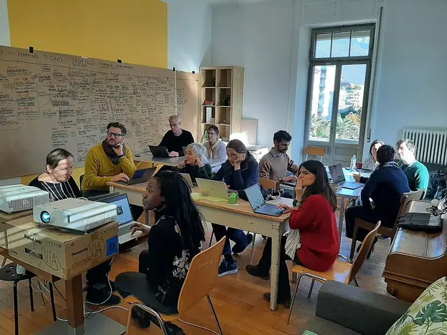 Ofis ve ekip çalışması — temsili fotoğraf