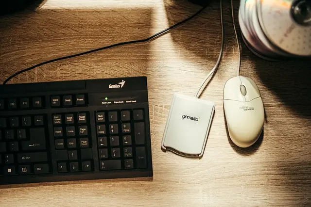 Ofis ve ekip çalışması — temsili fotoğraf