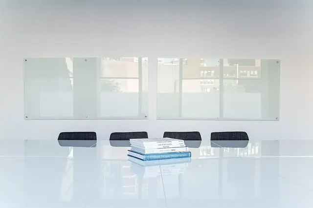 Ofis ve ekip çalışması — temsili fotoğraf
