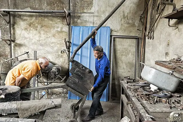 Üretim ve operasyon ortamı — temsili fotoğraf