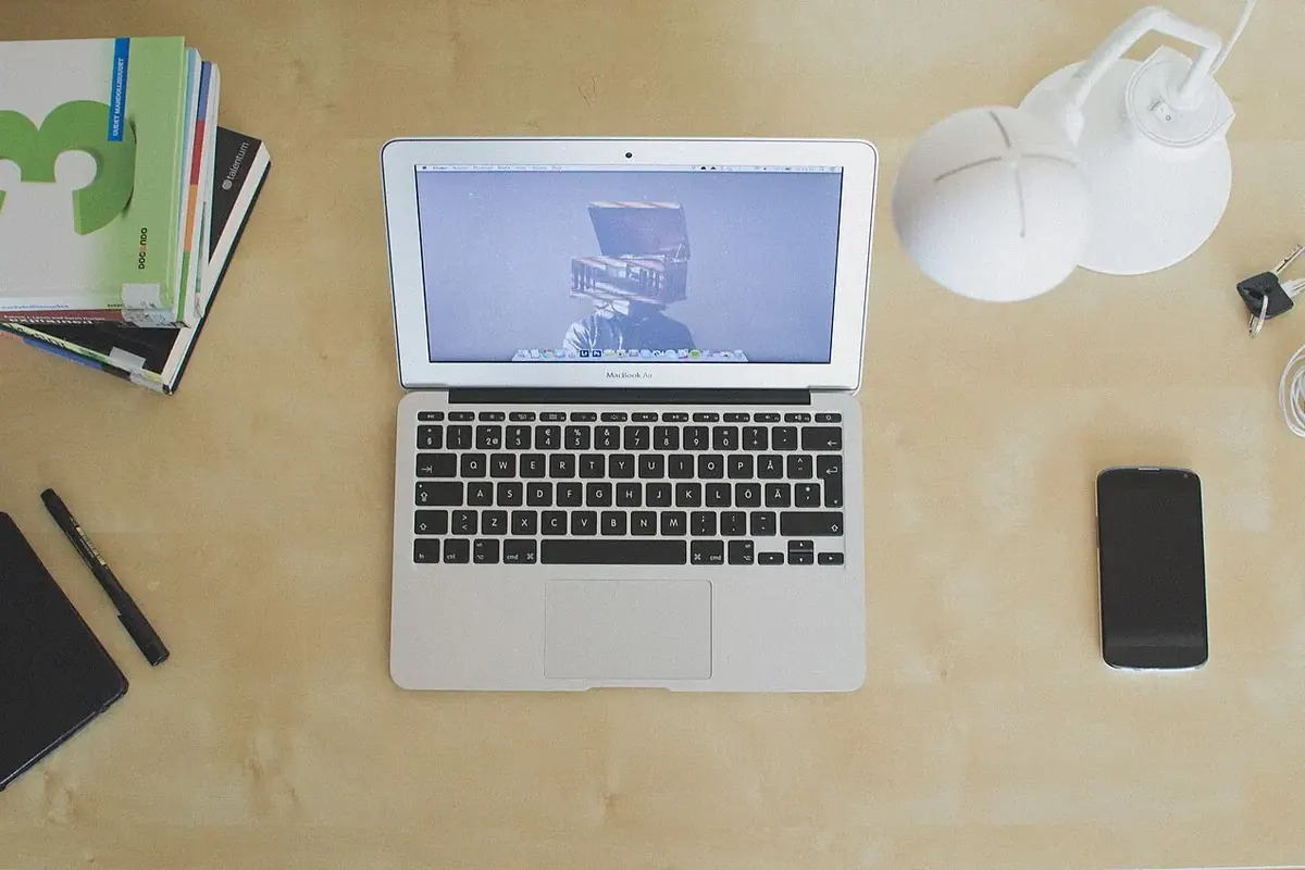 Ofis ve toplantı alanı — temsili fotoğraf