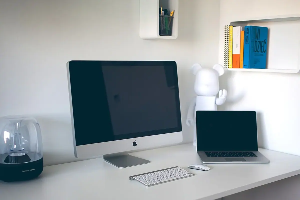 Ofis ve toplantı alanı — temsili fotoğraf