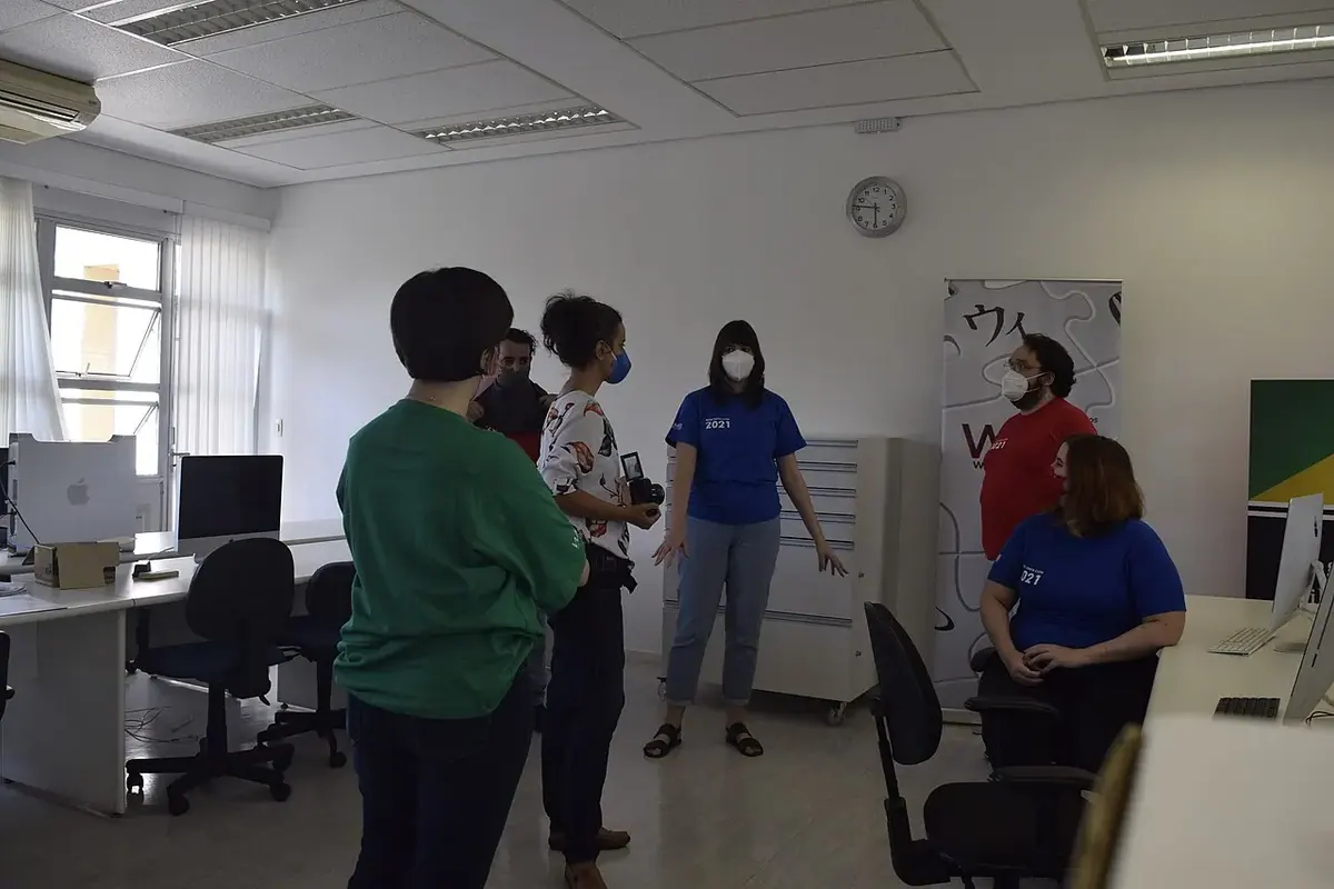 Ofis ve toplantı alanı — temsili fotoğraf