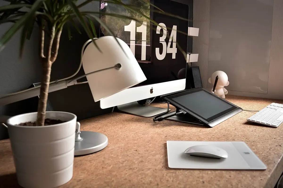 Ofis ve toplantı alanı — temsili fotoğraf