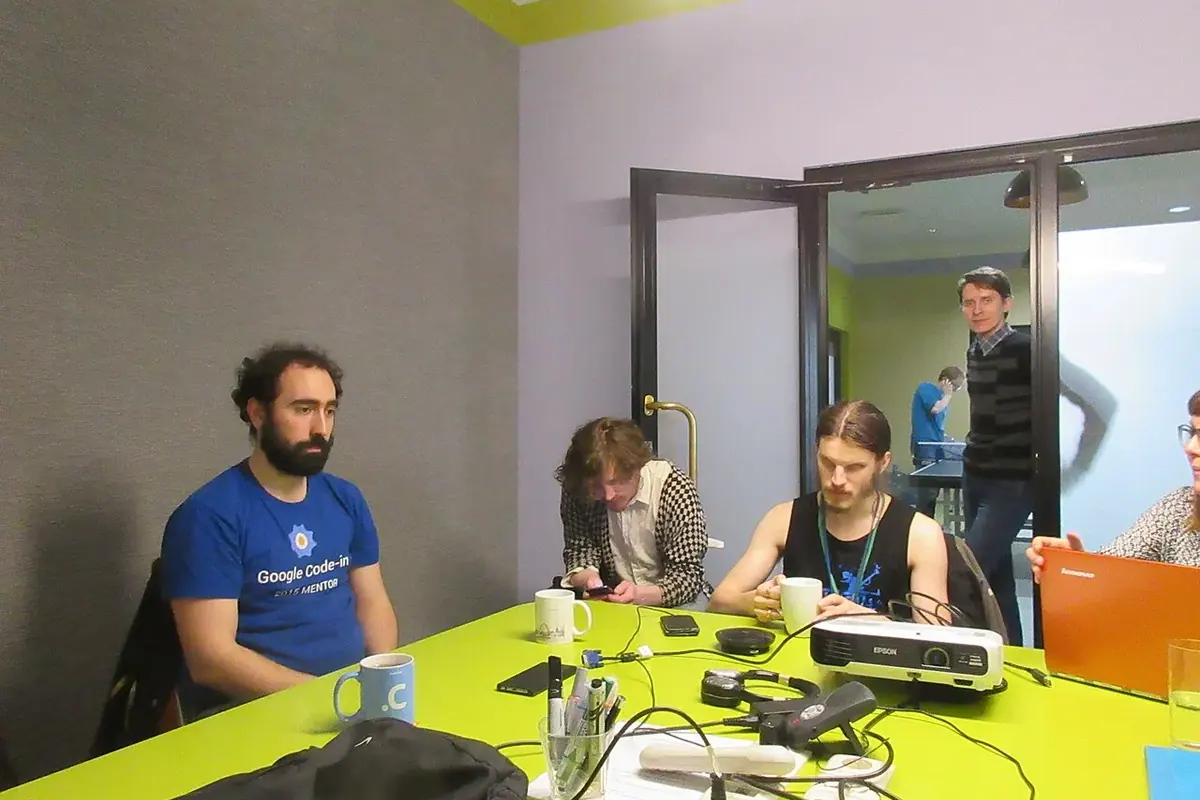 Ofis ve toplantı alanı — temsili fotoğraf
