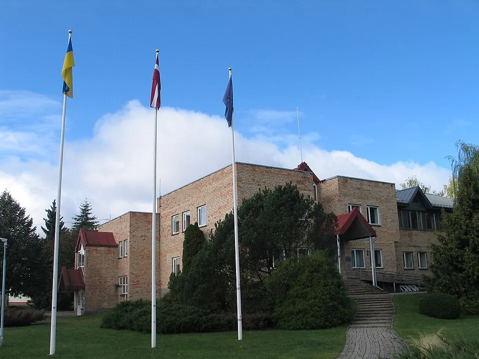 Ozolnieki parish administration office.jpg