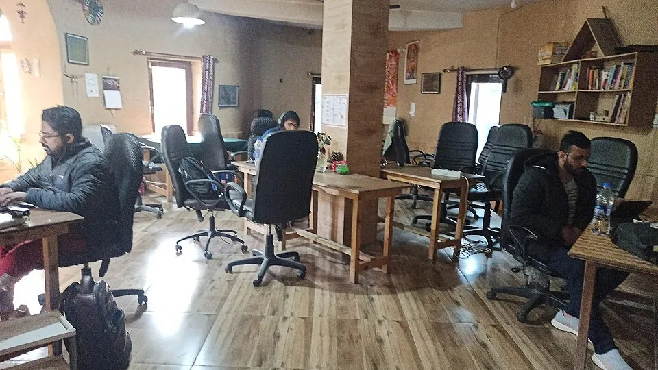 Ofis ve ortak çalışma ortamından bir görünüm