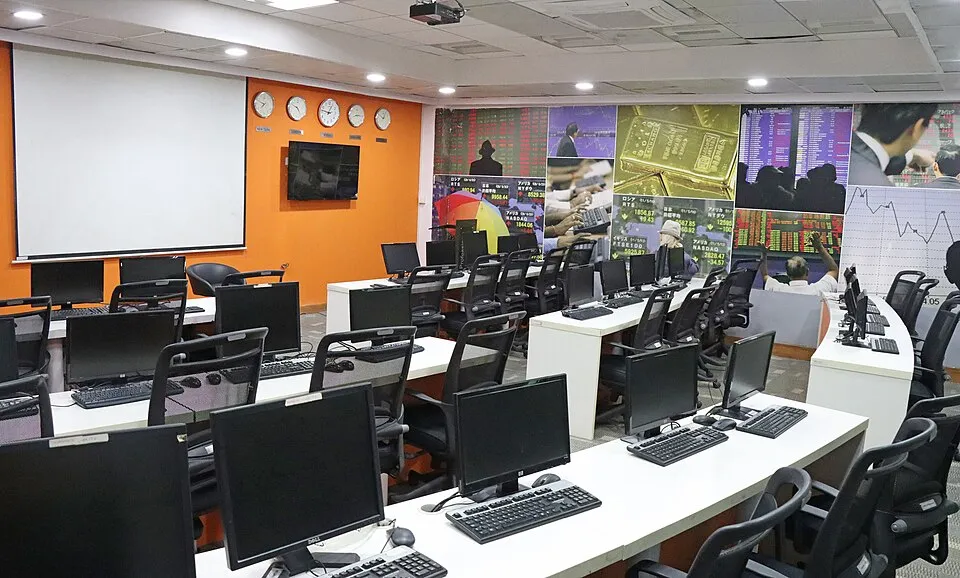 Ofis ve ortak çalışma ortamından bir görünüm
