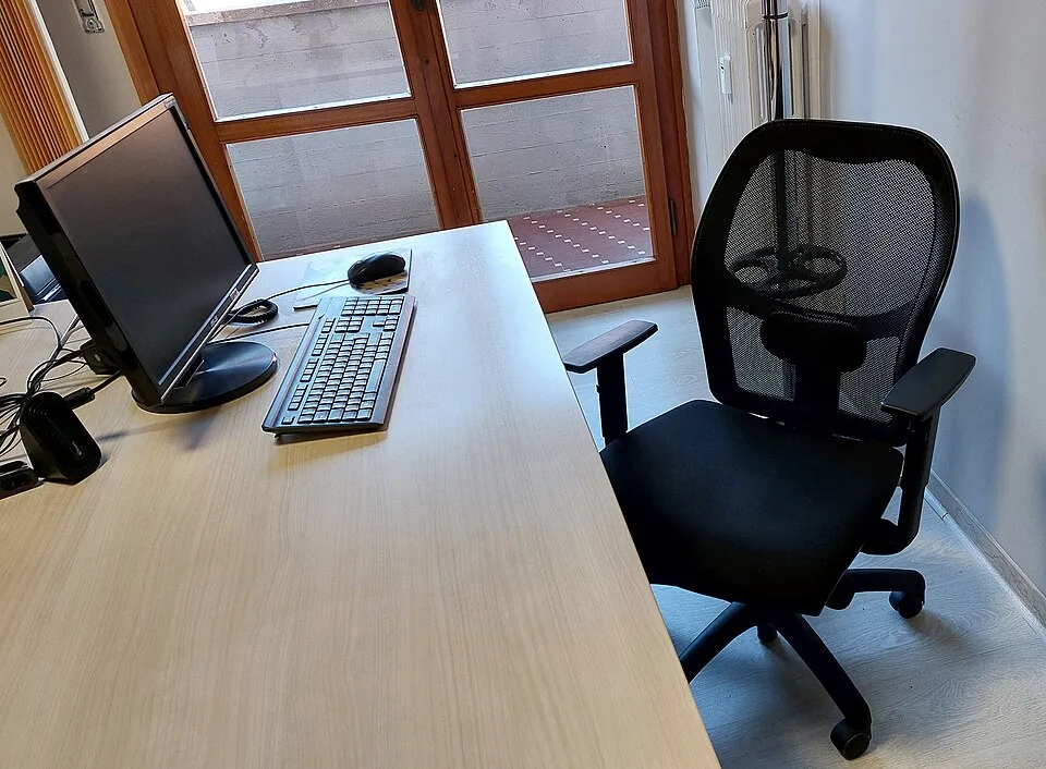 Teknoloji ve bilgisayar çalışma ortamından bir görünüm