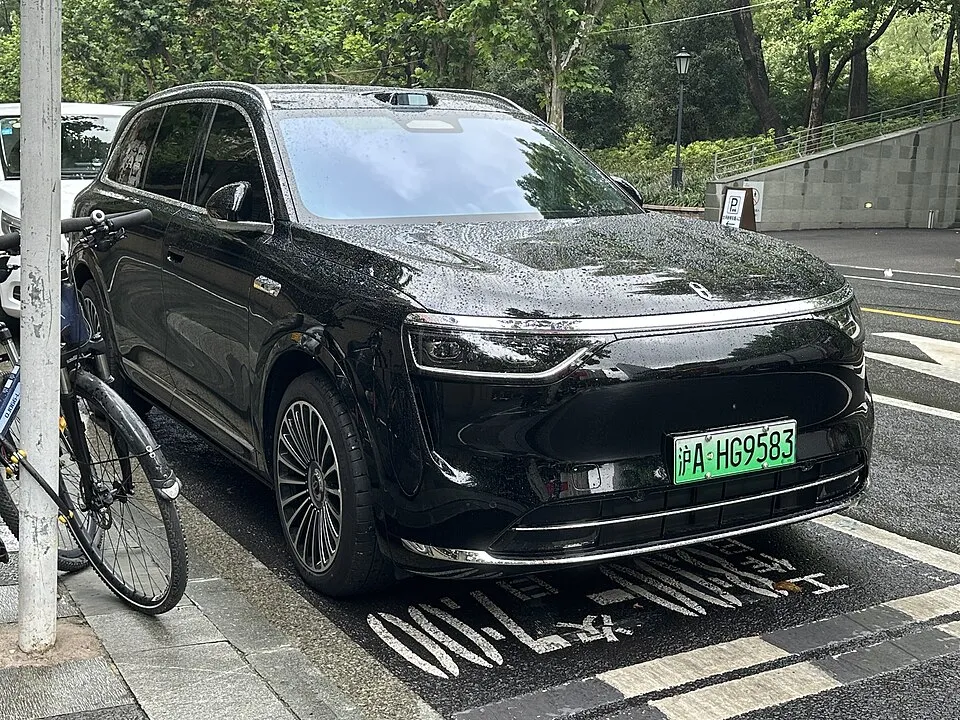 Teknoloji ve bilgisayar çalışma ortamından bir görünüm