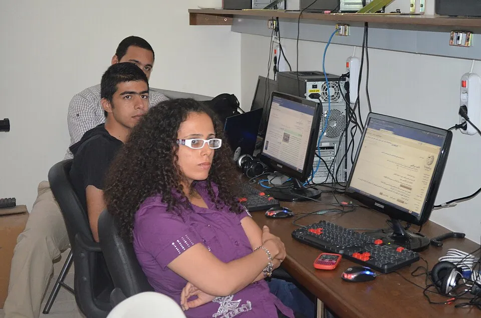 Ofis ve ortak çalışma ortamından bir görünüm