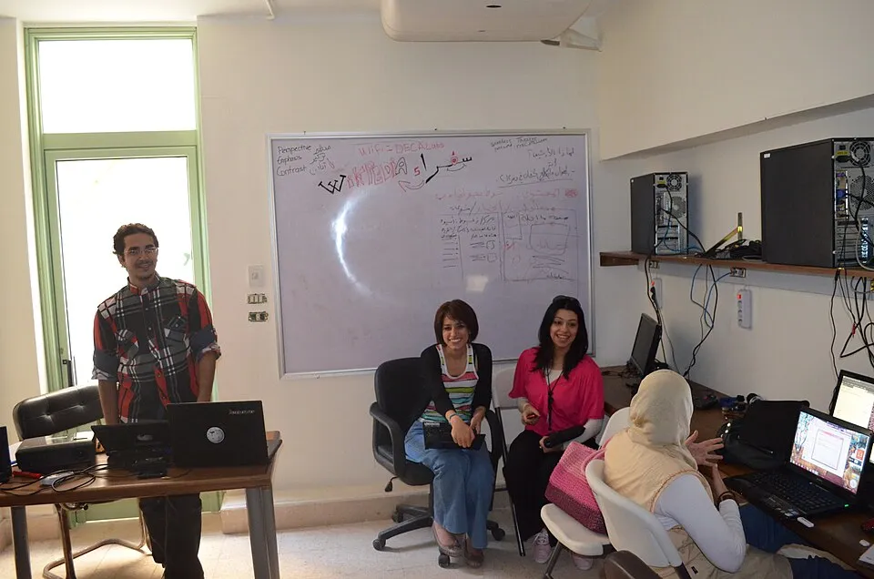 Ofis ve ortak çalışma ortamından bir görünüm