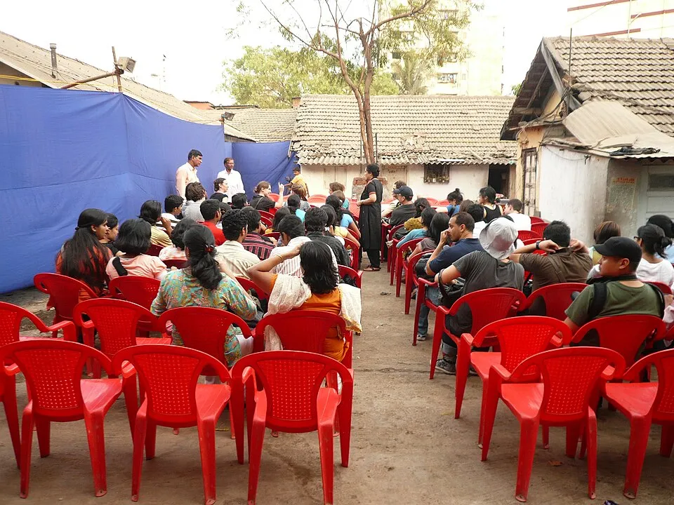 Columbia Urban Design Studio in Dharavi (3960778469).jpg