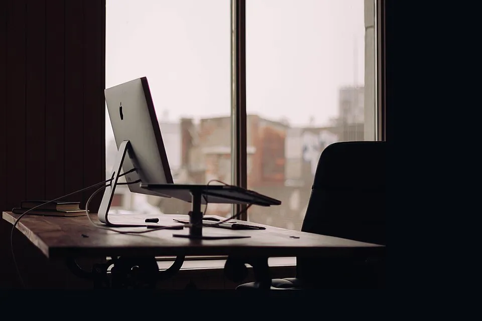 Japanese Desk (Unsplash).jpg