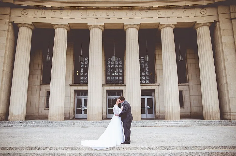 Post office wedding (Unsplash).jpg