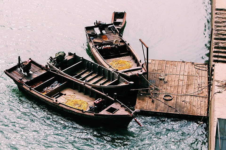 Ship (Unsplash).jpg
