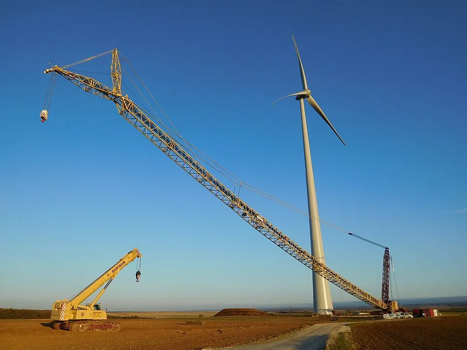 Wind turbine construction, Pougny, E10-10.jpg