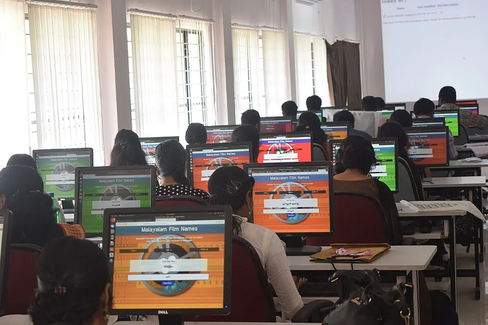 Ofis ve ortak çalışma ortamından bir görünüm