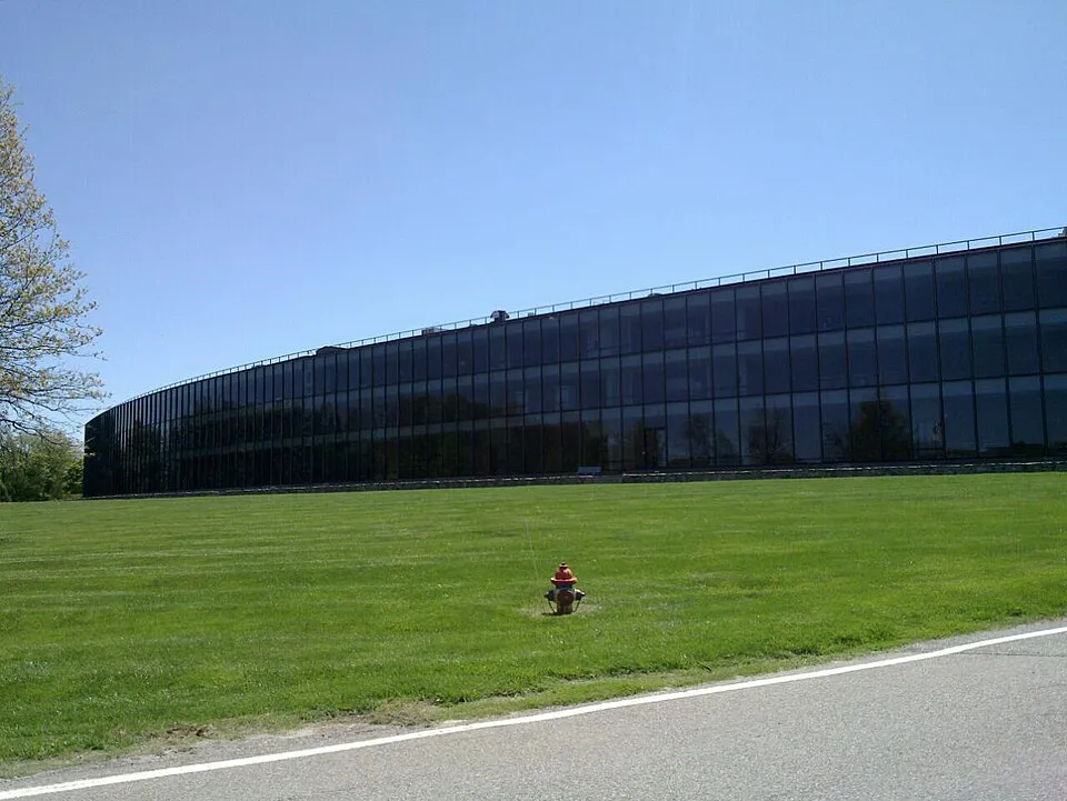 IBM Thomas J Watson Research Laboratory and grounds.jpg